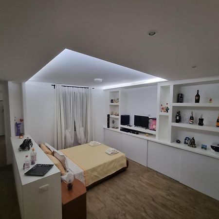 Home Anisia Paderno d'Adda Ngoại thất bức ảnh
