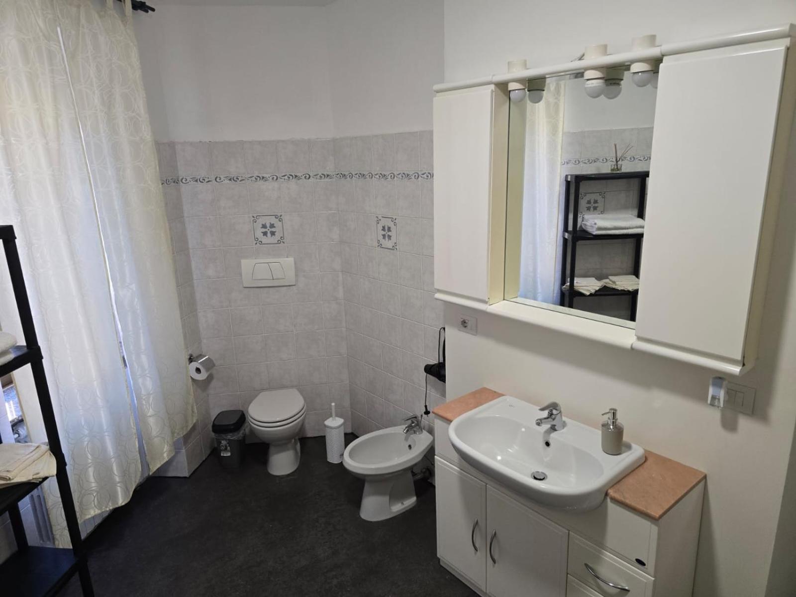 Home Anisia Paderno d'Adda Ngoại thất bức ảnh