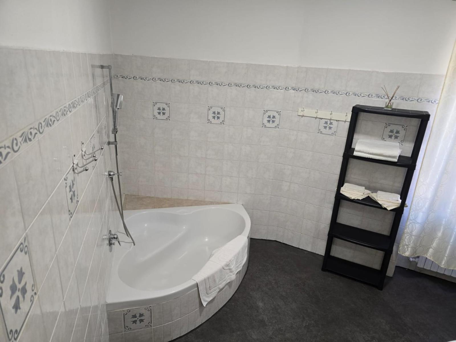 Home Anisia Paderno d'Adda Ngoại thất bức ảnh
